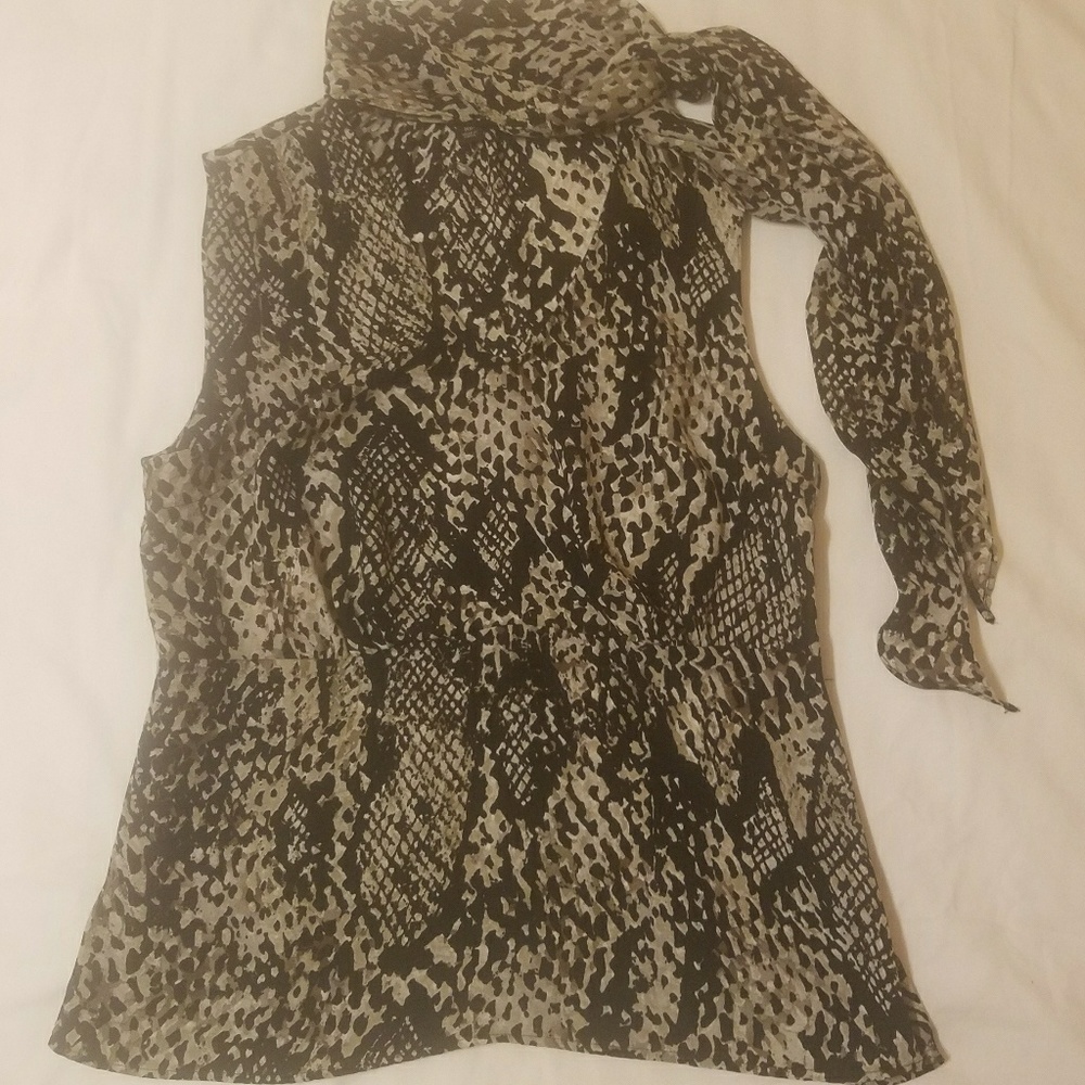 Ann Taylor Petite Sleeveless Top